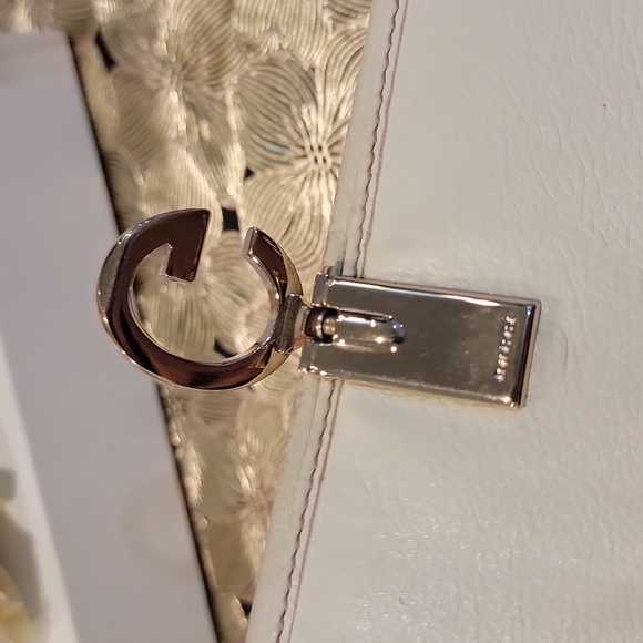 Authentic Gucci Guccisima wallet - Picture 11 of 13